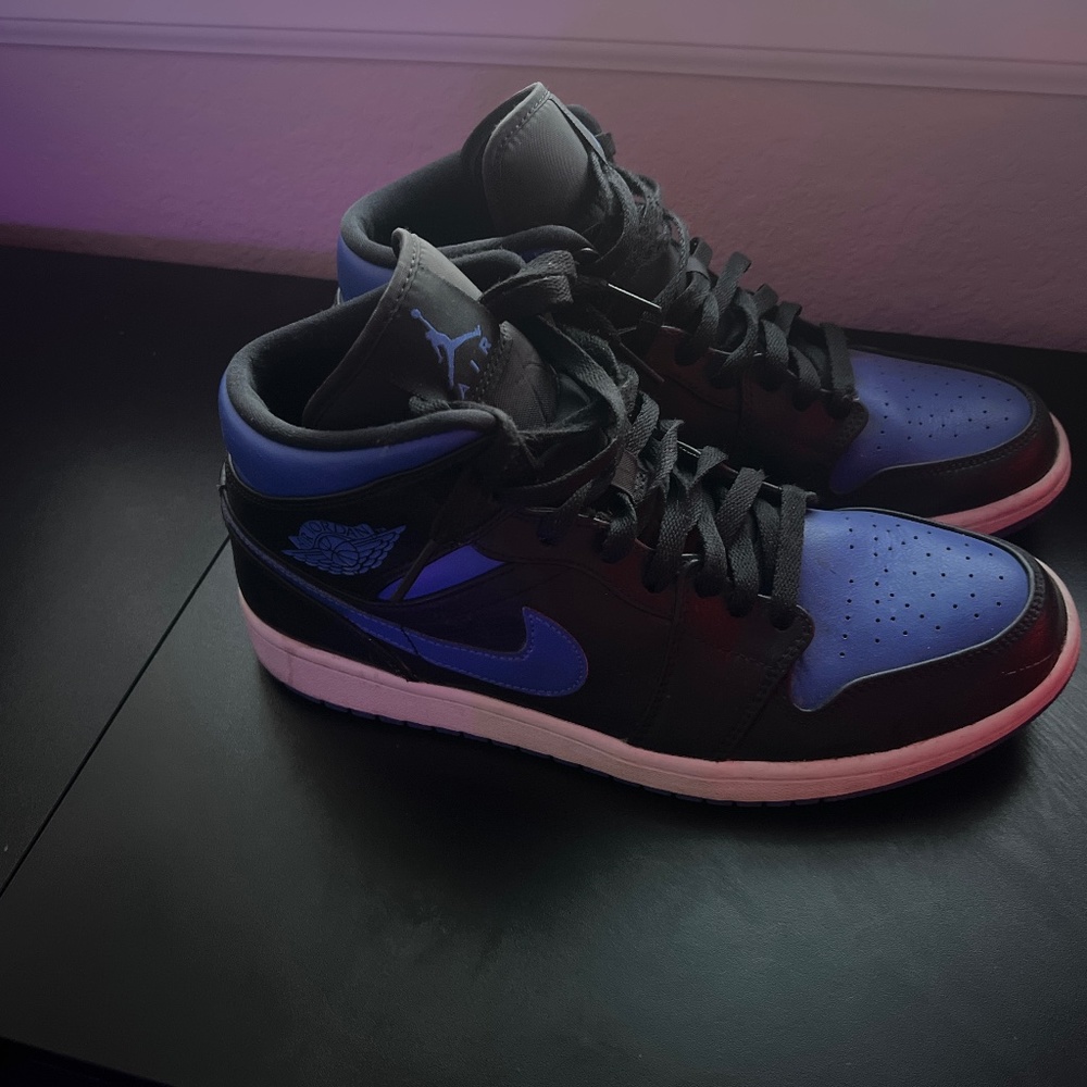 Jordan 1 black hyper royal